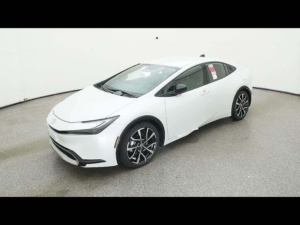 White (Wind Chill Pearl) 2026 Toyota Prius Plug-In Hybrid Hatchback Front-Wheel Drive Continuously Variable Transmission