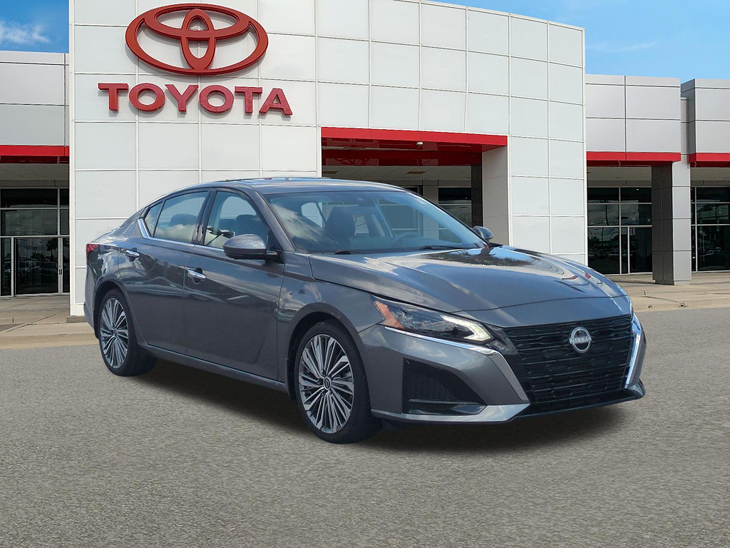 Gray (Gun Metallic) 2025 Nissan Altima Sedan Front-Wheel Drive Continuously Variable Transmission