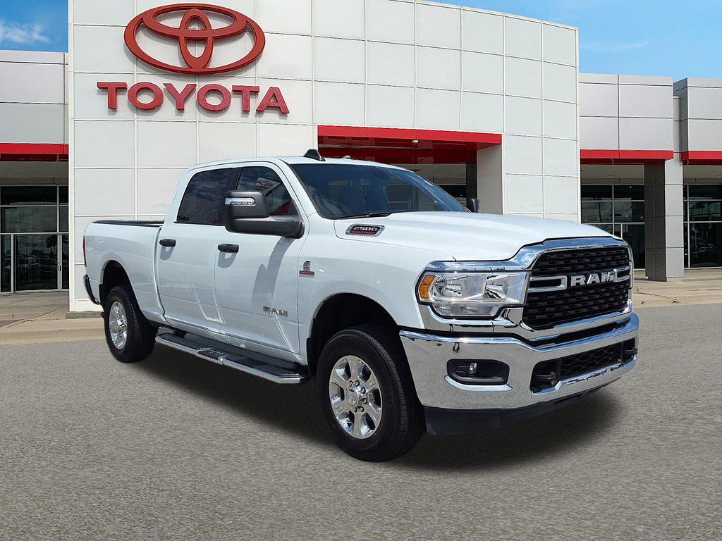 Bright White Clear Coat 2024 RAM 2500 Pickup Truck Four-Wheel Drive 6-Speed Automatic