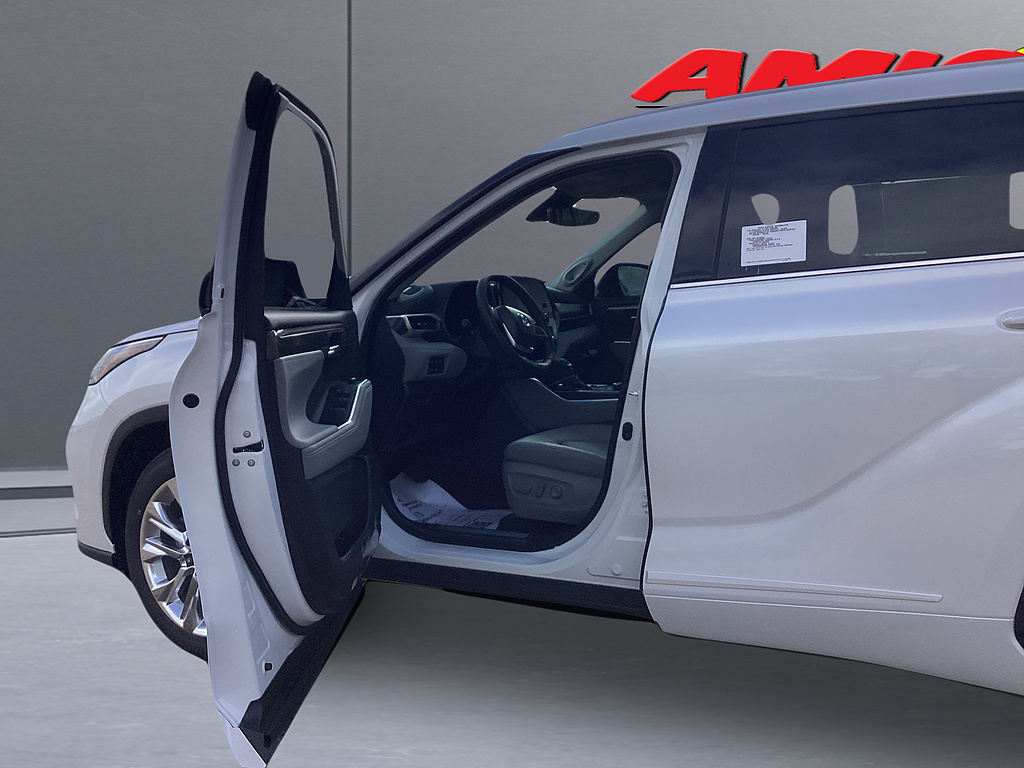 New 2026 Toyota Highlander SUV