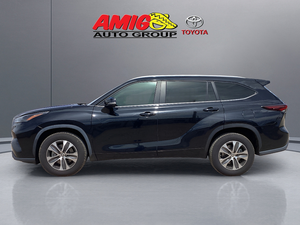 2024 Toyota Highlander LE - Photo 10