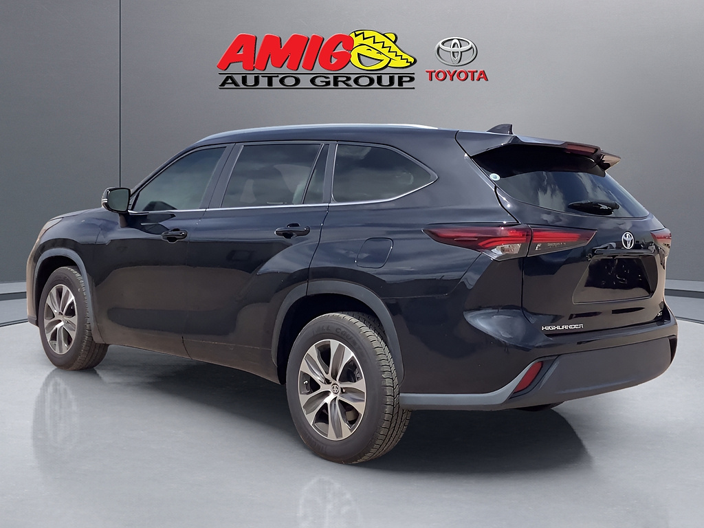 2024 Toyota Highlander LE - Photo 3