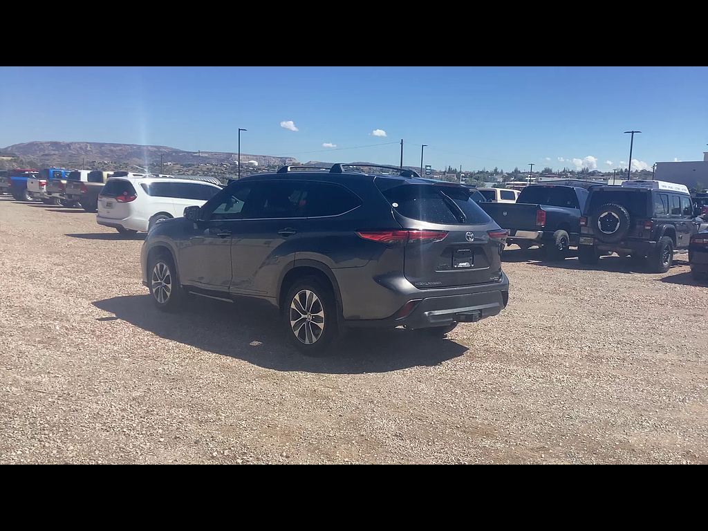 Used 2022 Toyota Highlander SUV