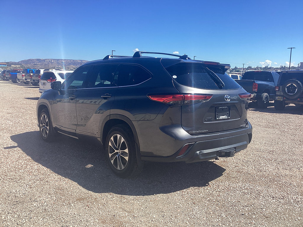 Used 2022 Toyota Highlander SUV