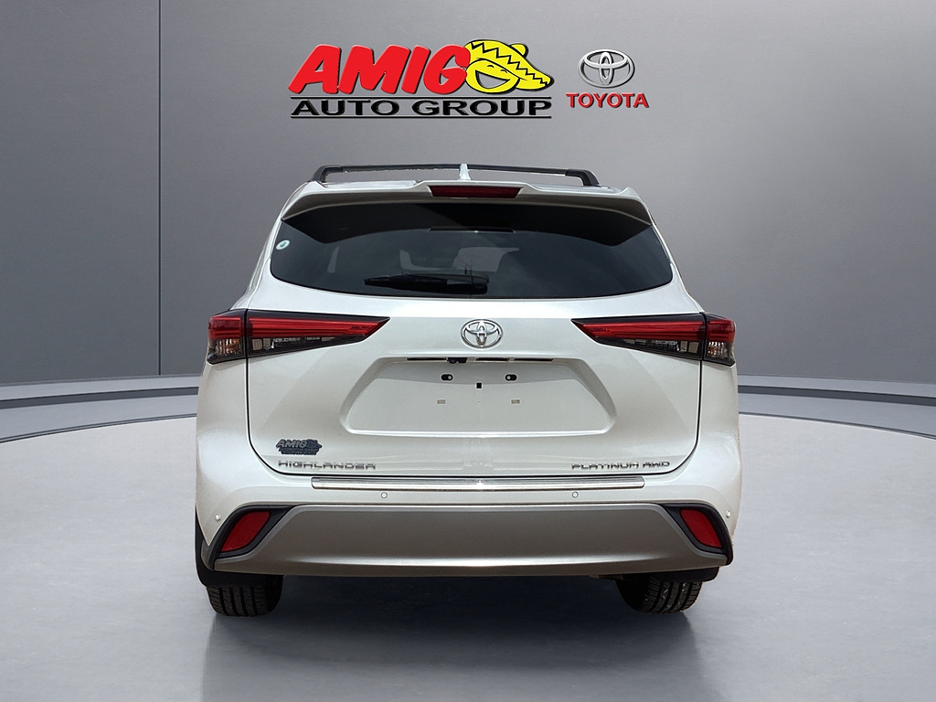 Used 2023 Toyota Highlander SUV