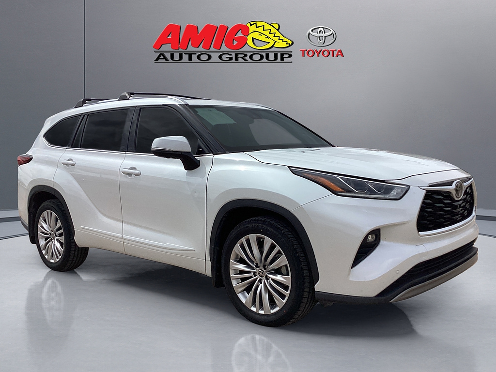 Used 2023 Toyota Highlander SUV