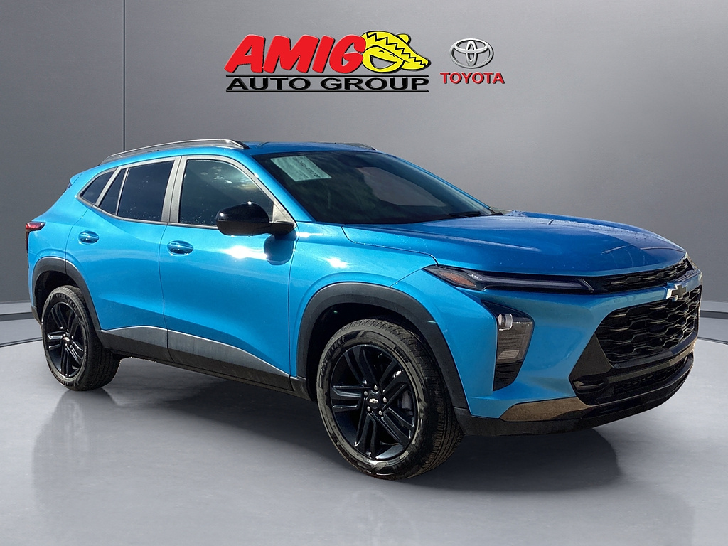 Used 2025 Chevrolet Trax SUV