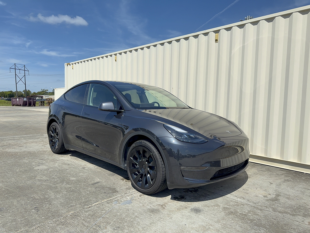 2024 Tesla Model Y Long Range AWD