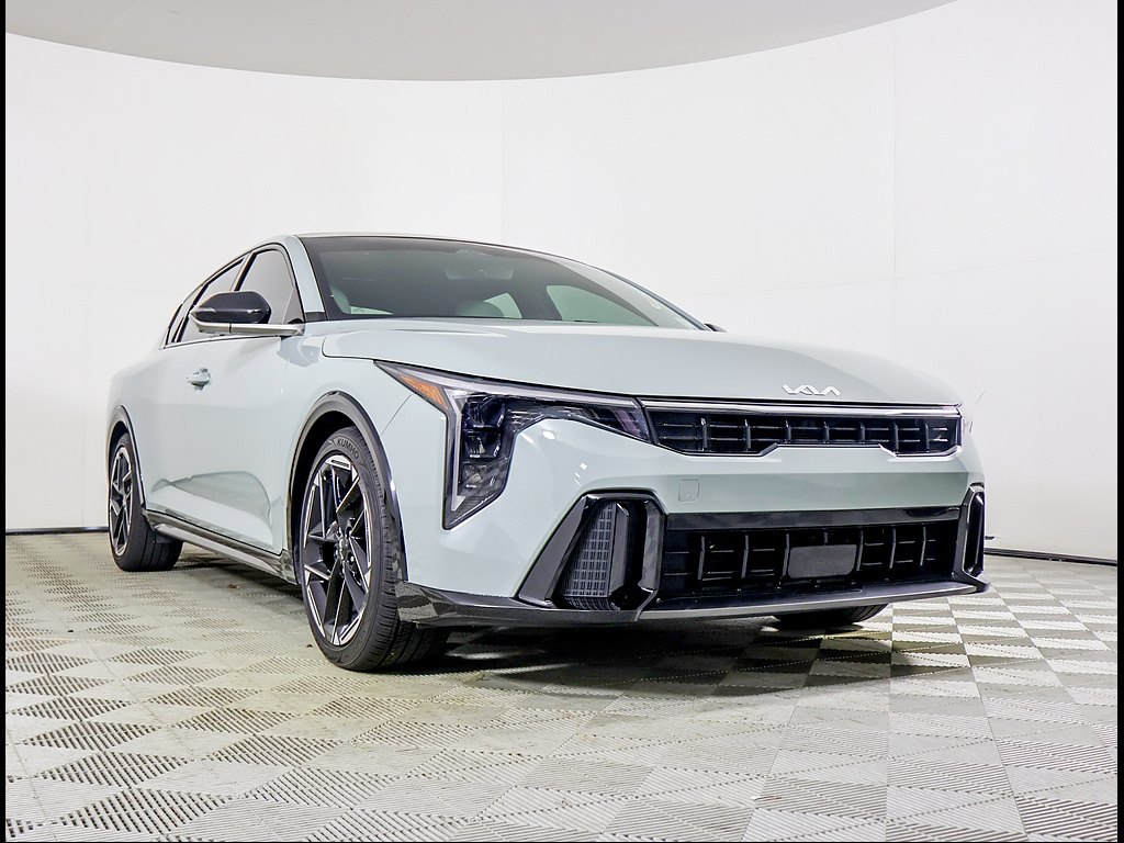 2025 Kia K4 GT-Line FWD