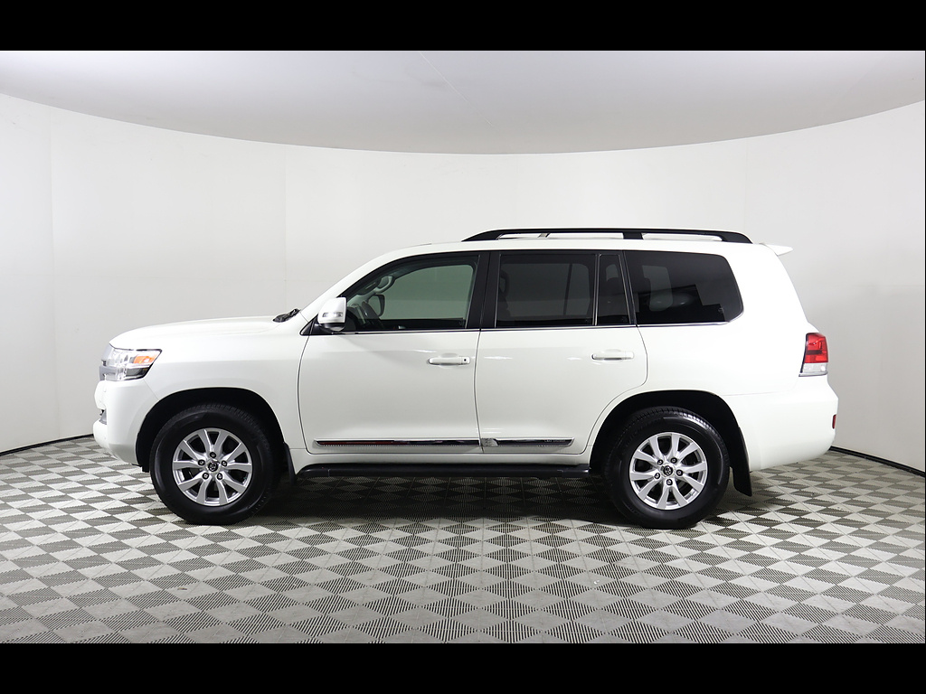  2018 Toyota Land Cruiser AWD   