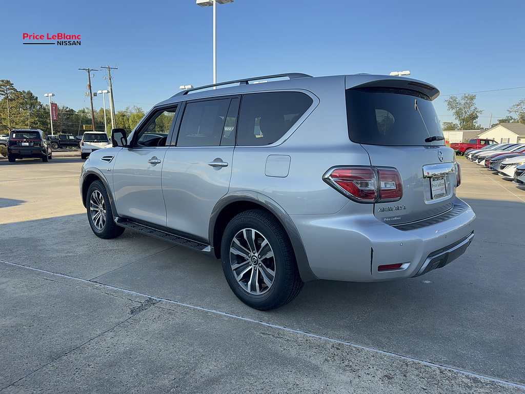 2019 Nissan Armada photo 4 of 27