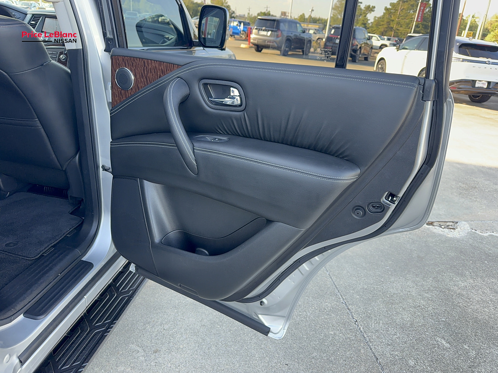 2019 Nissan Armada photo 16 of 27