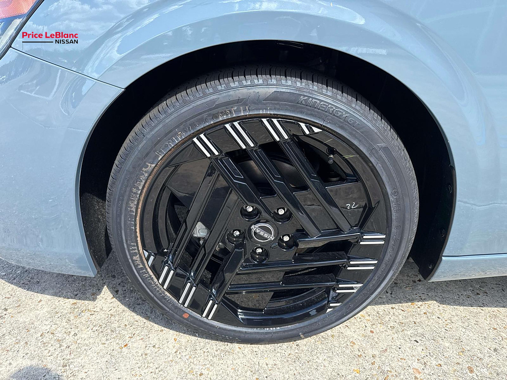 2027 Nissan Sentra SR Atlantic Gray Metallic/Super Black at Price LeBlanc Nissan