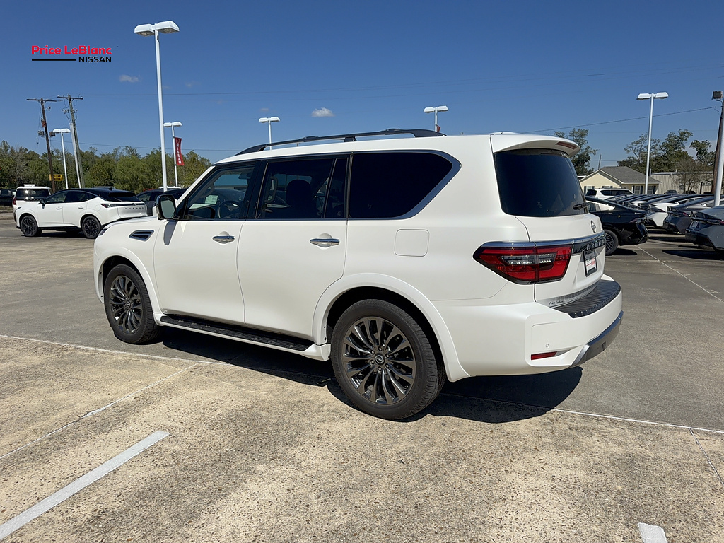 2024 Nissan Armada photo 4 of 12