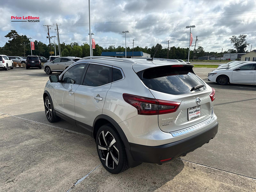 2022 Nissan Rogue Sport SL - 4