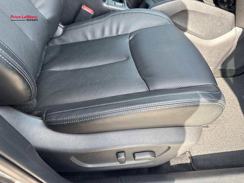 2022 Nissan Rogue Sport SL - 9