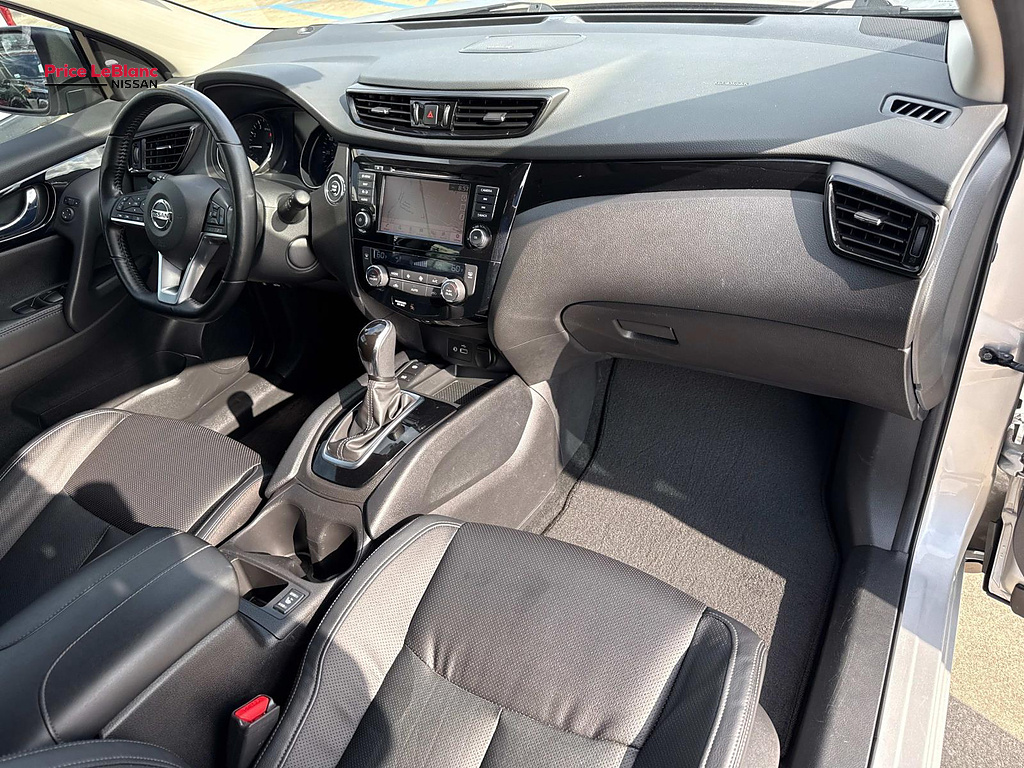 2022 Nissan Rogue Sport SL - 10