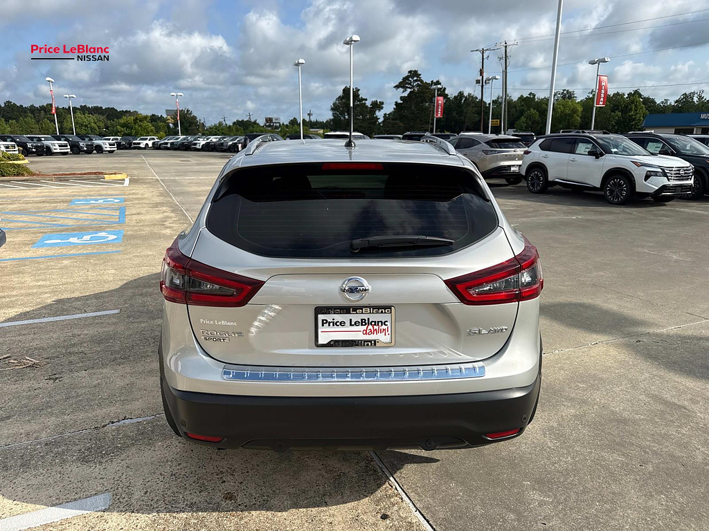2022 Nissan Rogue Sport SL - 5