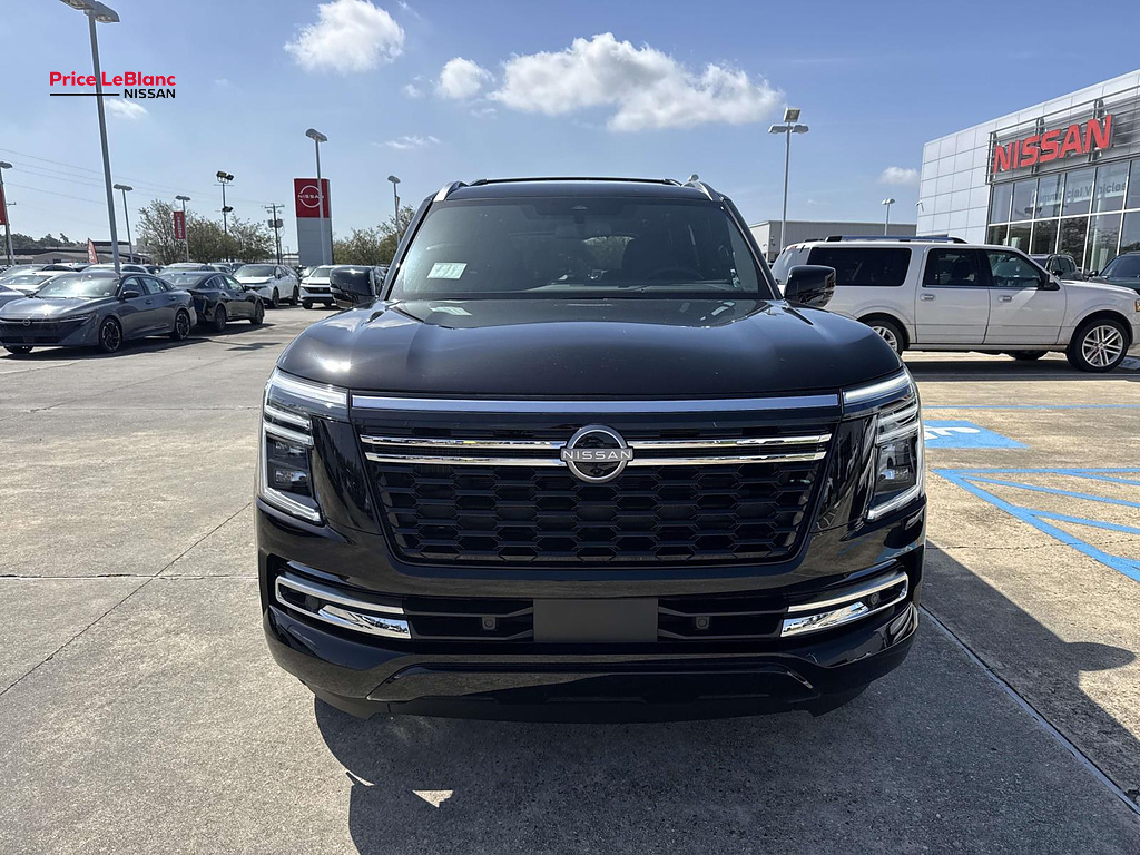 2026 Nissan Armada photo 2 of 18