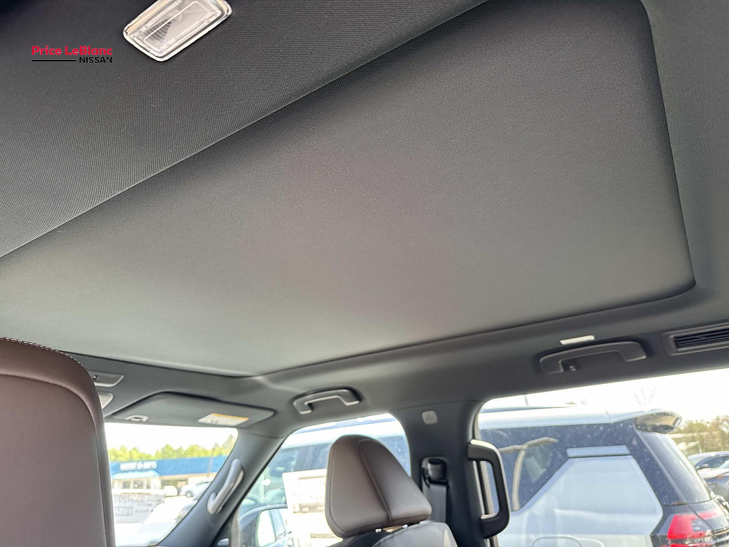 2026 Nissan Armada photo 9 of 18