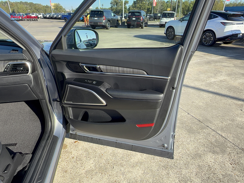 2024 Kia Telluride photo 12 of 33
