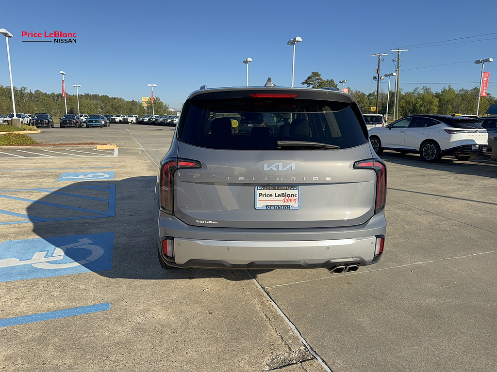 2024 Kia Telluride photo 8 of 33