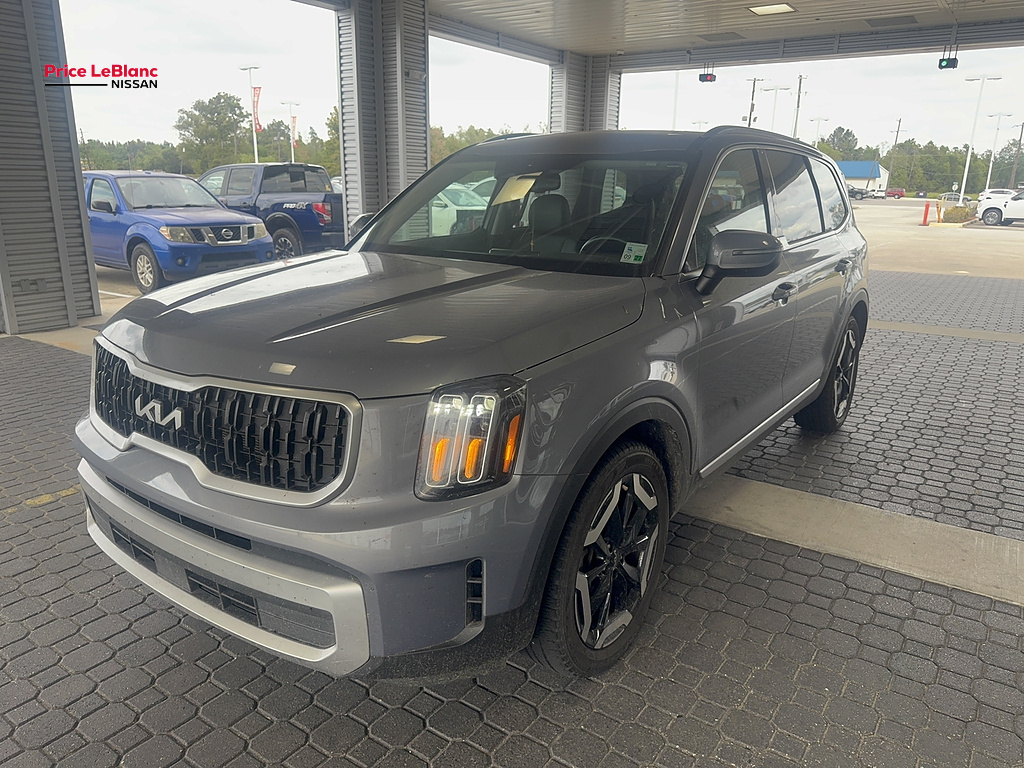 2024 Kia Telluride photo 5 of 8