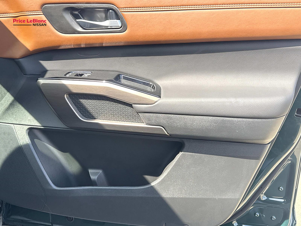 2025 Nissan Pathfinder Platinum GREEN at Team Honda