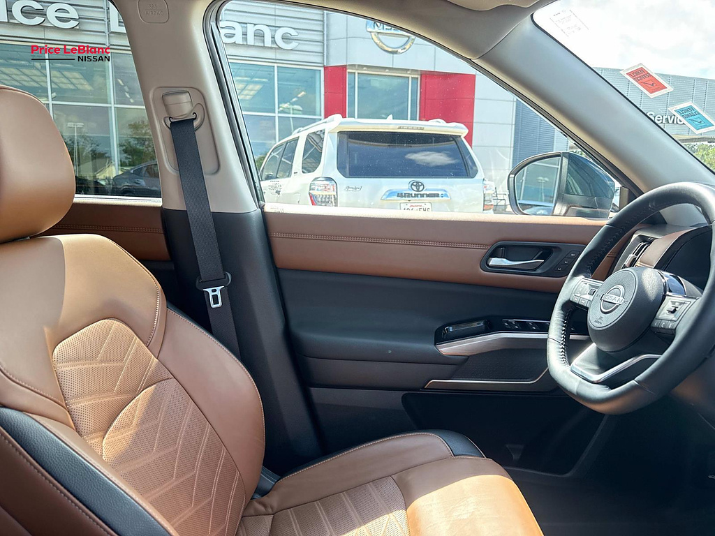 2025 Nissan Pathfinder Platinum GREEN at Team Honda