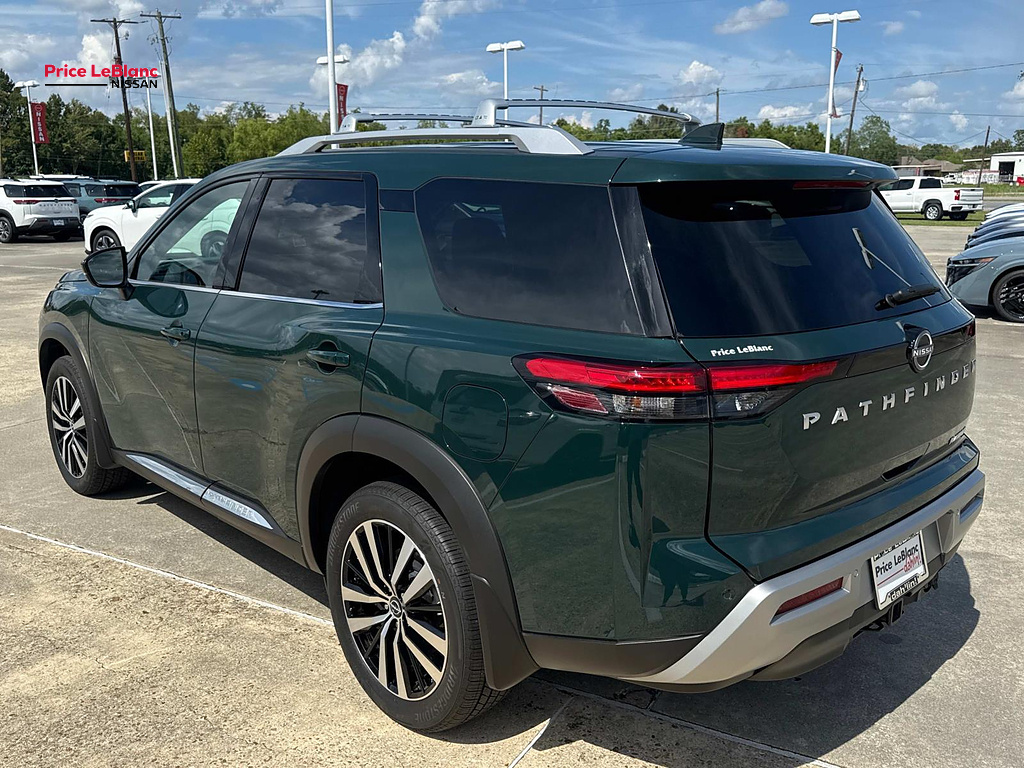 2025 Nissan Pathfinder Platinum GREEN at Team Honda