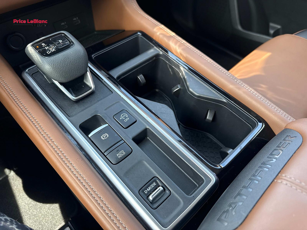 2025 Nissan Pathfinder Platinum GREEN at Team Honda