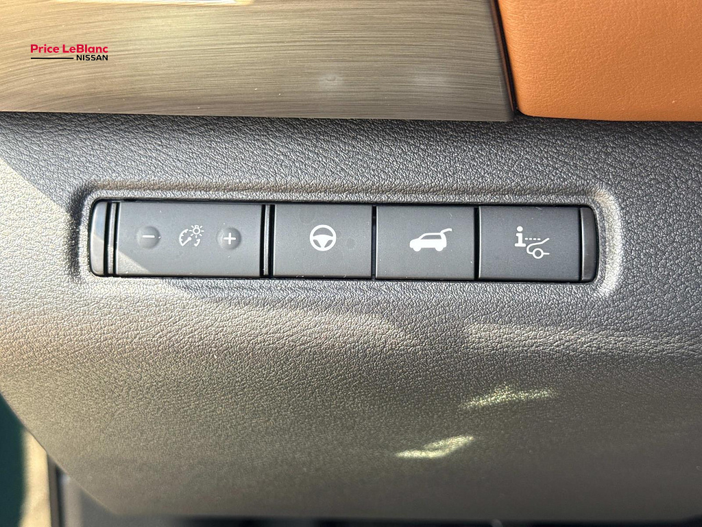 2025 Nissan Pathfinder Platinum GREEN at Team Honda