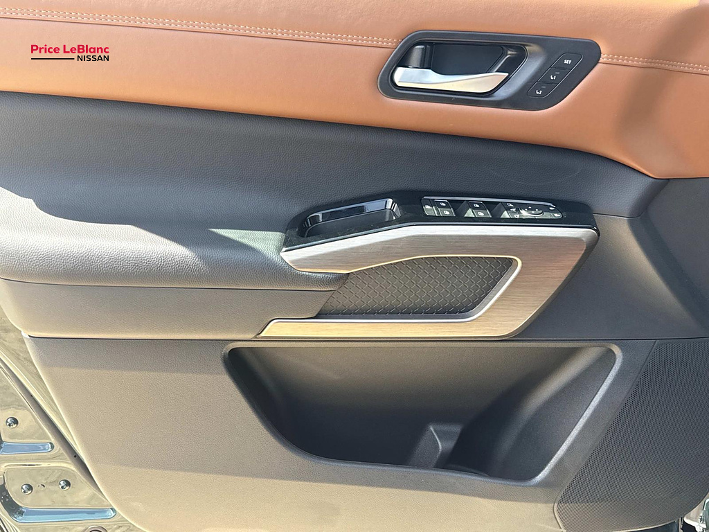 2025 Nissan Pathfinder Platinum GREEN at Team Honda