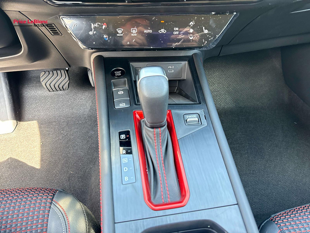 2027 Nissan Kicks SR Super Black at Price LeBlanc Nissan