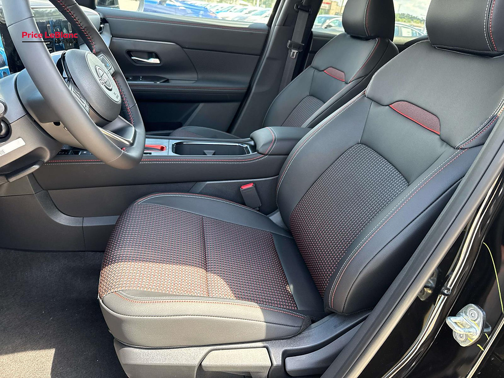 2027 Nissan Kicks SR Super Black at Price LeBlanc Nissan