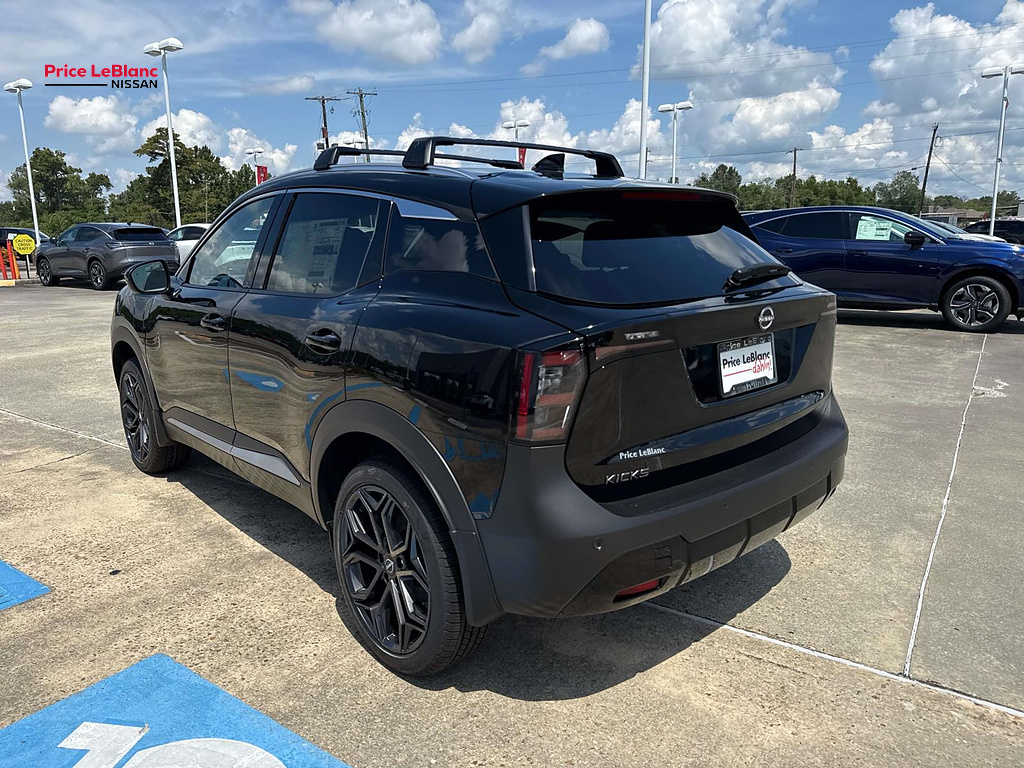 2027 Nissan Kicks SR Super Black at Price LeBlanc Nissan