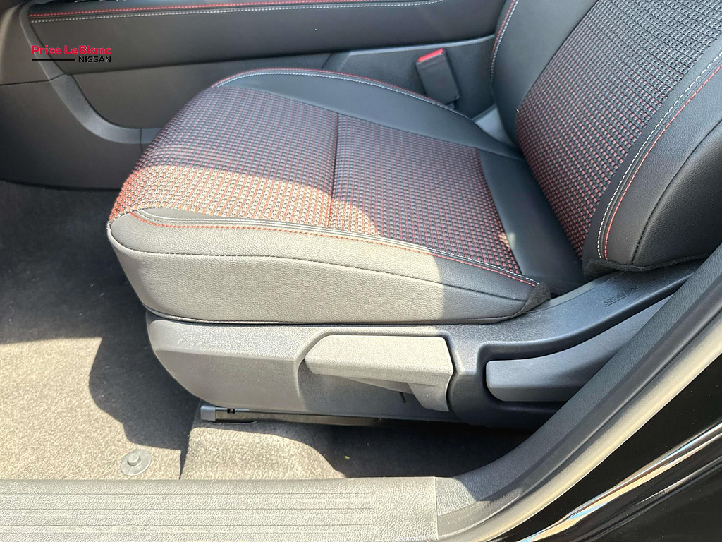 2027 Nissan Kicks SR Super Black at Price LeBlanc Nissan