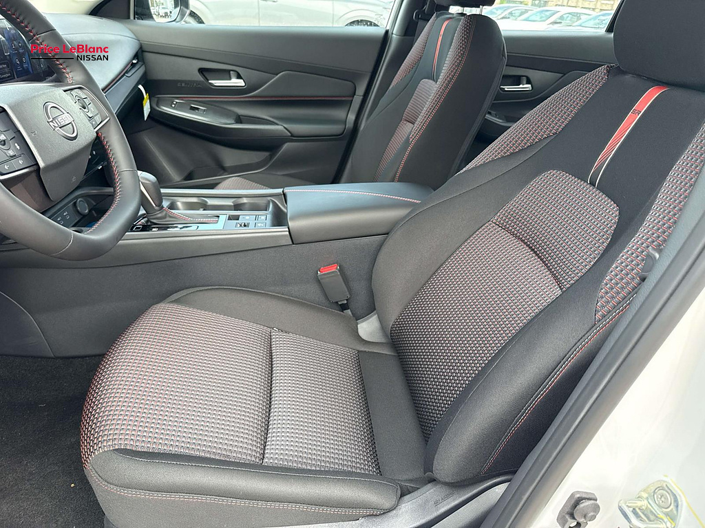 2027 Nissan Sentra photo 8 of 19