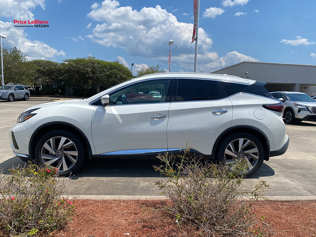 2019 Nissan Murano photo 4 of 5