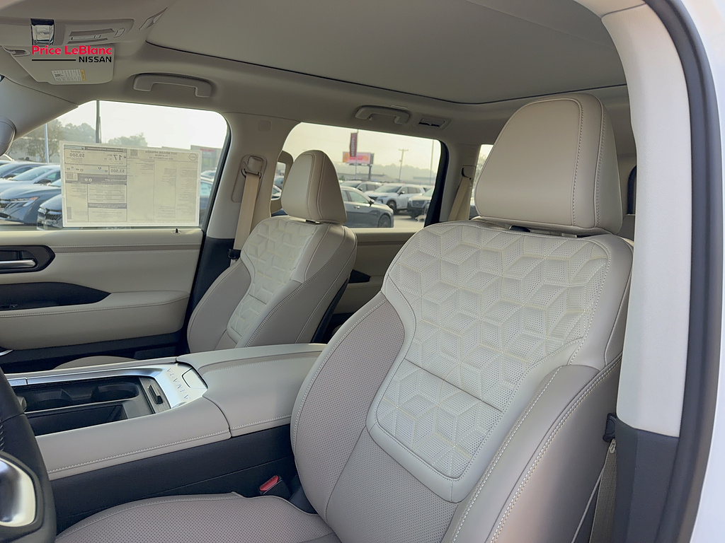 2027 Nissan Armada photo 26 of 36