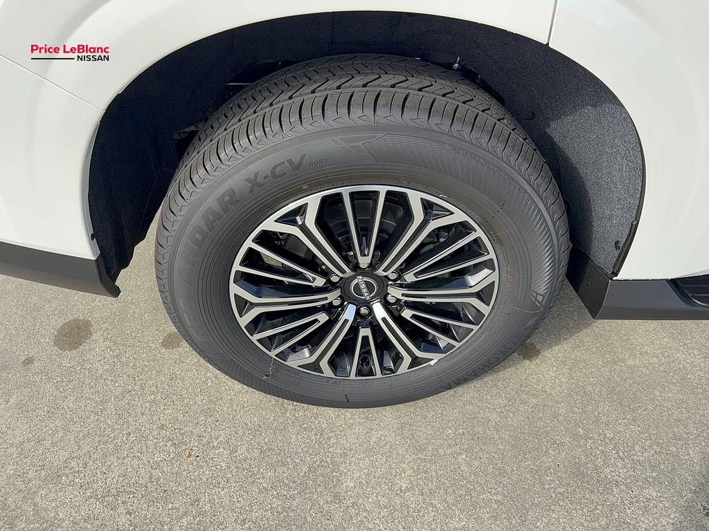 2027 Nissan Armada photo 12 of 36