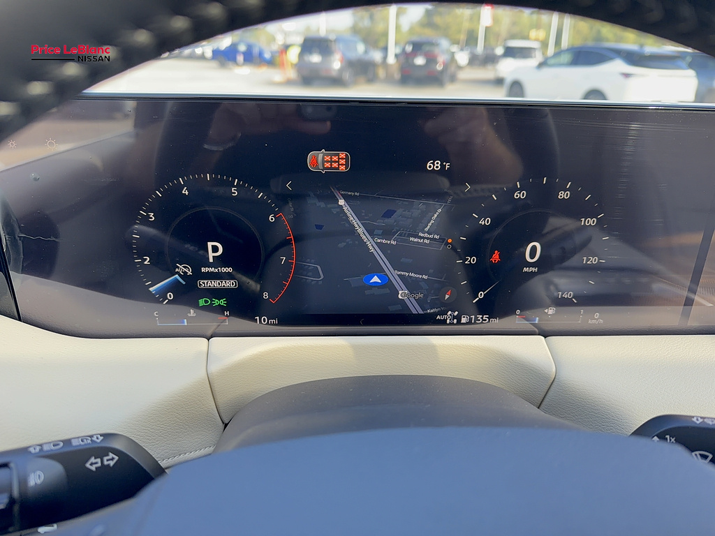 2027 Nissan Armada photo 35 of 36