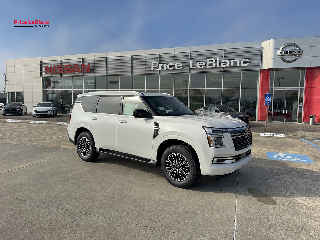 2027 Nissan Armada photo 2 of 36
