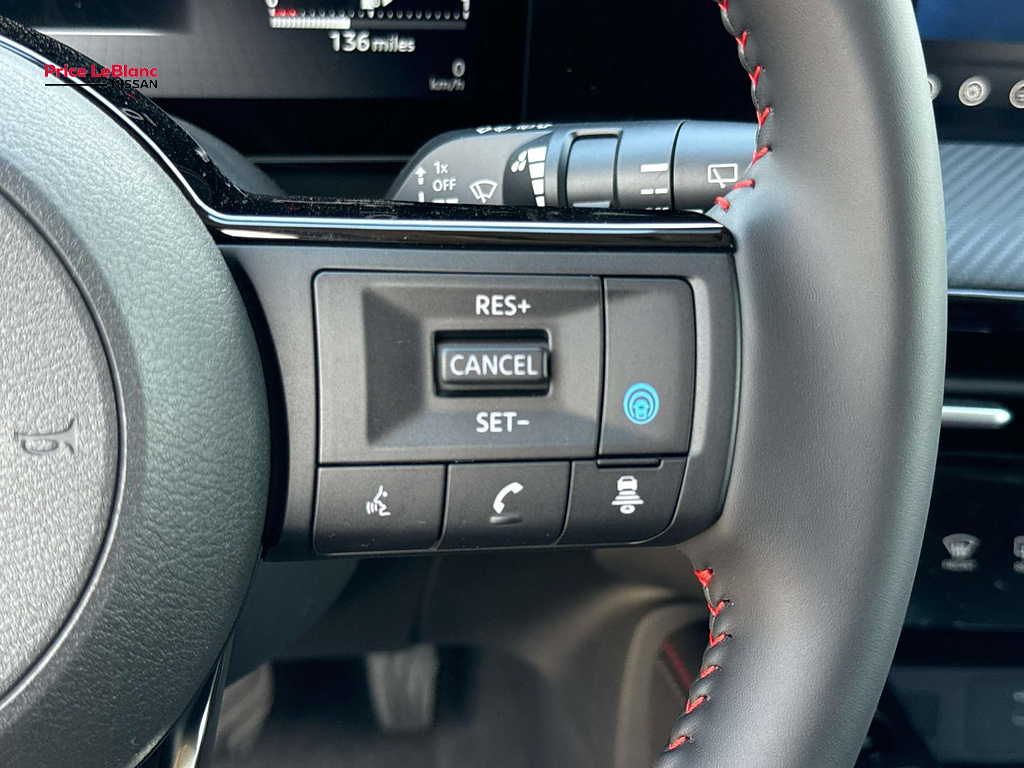 2027 Nissan Kicks SR Deep Blue Pearl at Price LeBlanc Nissan