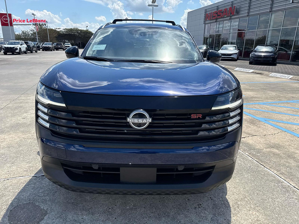 2027 Nissan Kicks SR Deep Blue Pearl at Price LeBlanc Nissan
