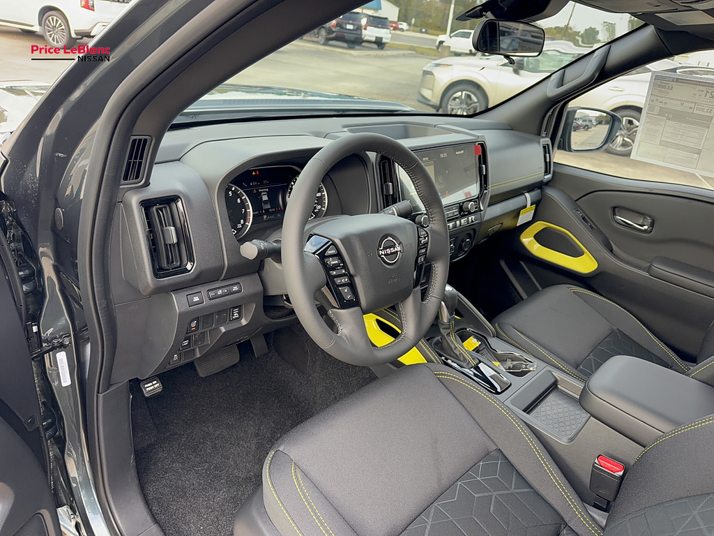 2027 Nissan Frontier photo 20 of 24