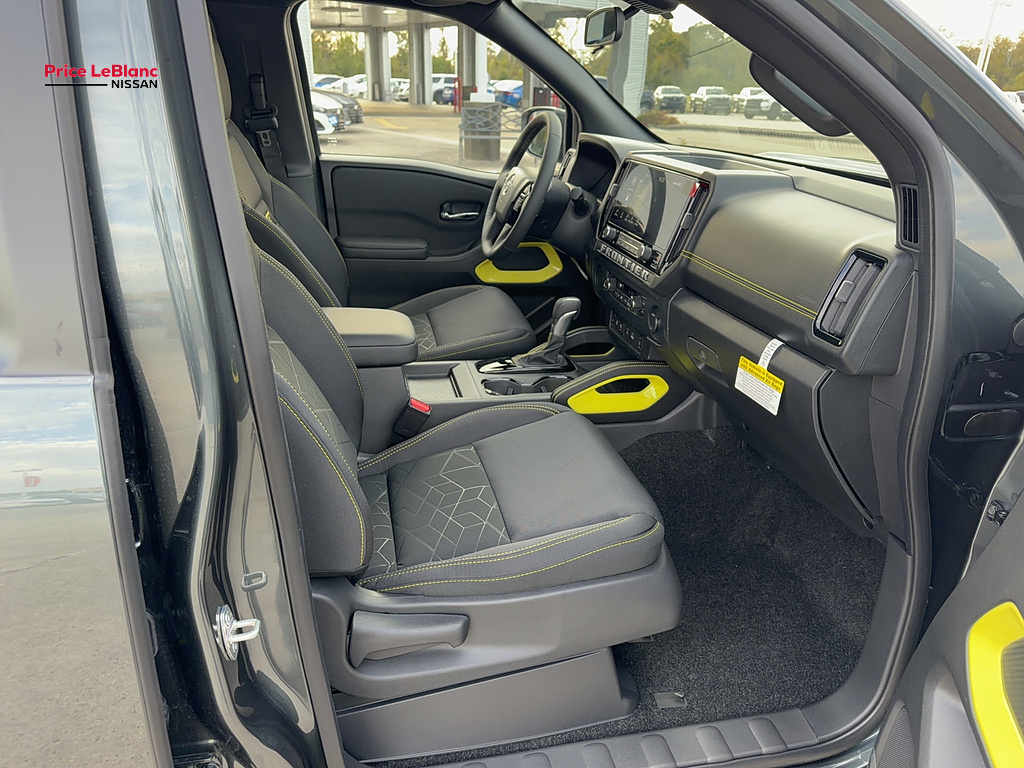 2027 Nissan Frontier photo 13 of 24