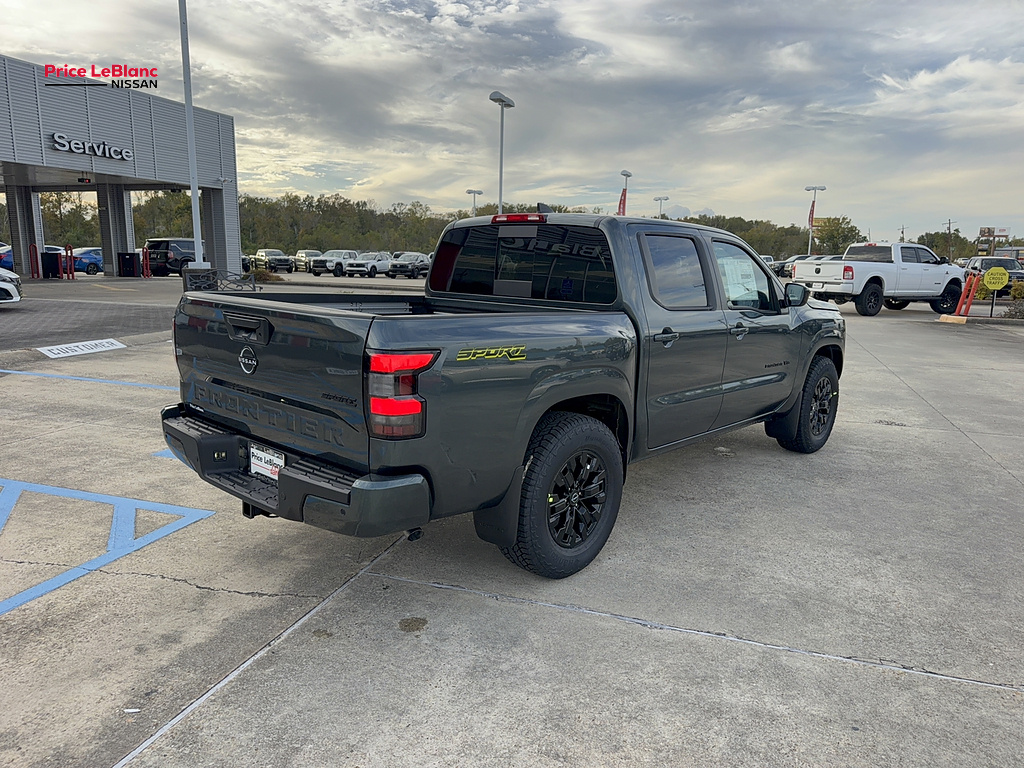 2027 Nissan Frontier photo 9 of 24