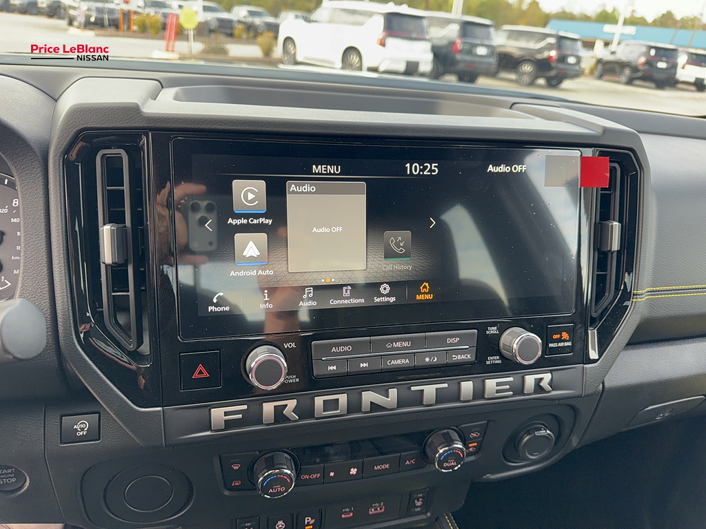 2027 Nissan Frontier photo 22 of 24