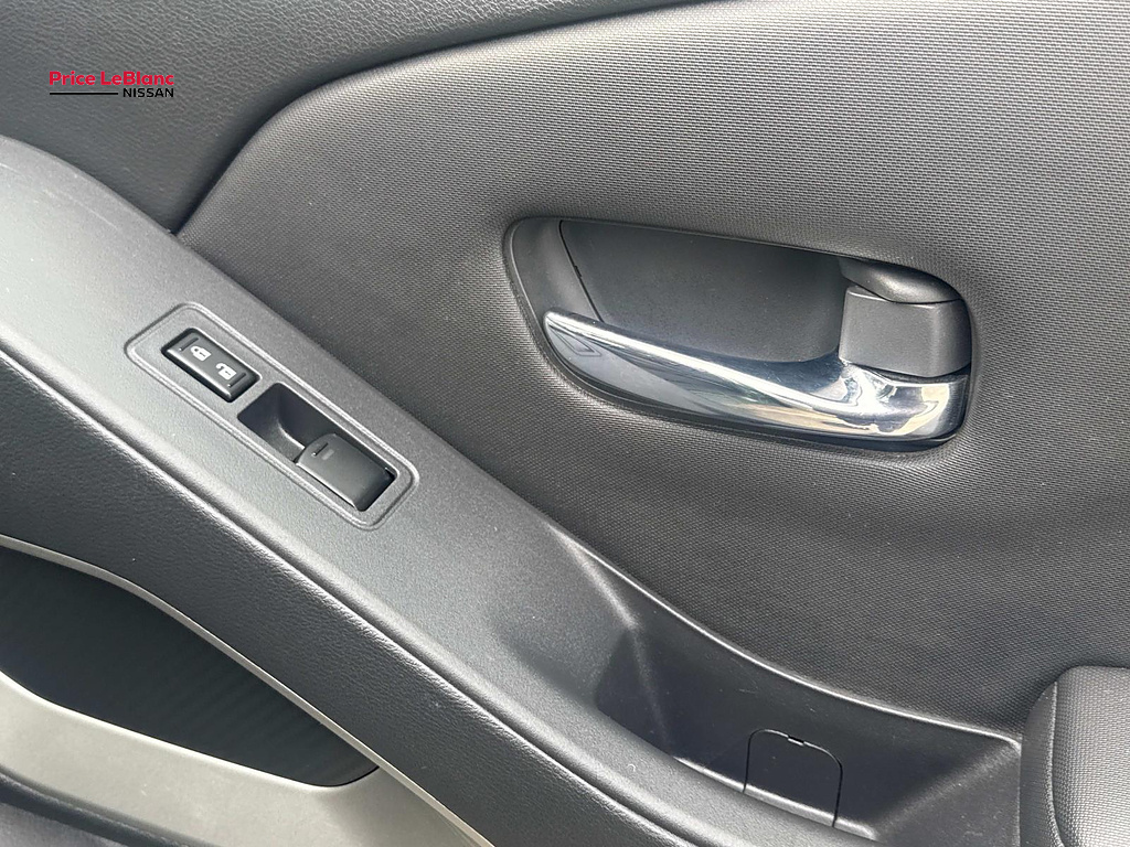 2022 Nissan Frontier SV Tactical Green Metallic at Price LeBlanc Nissan